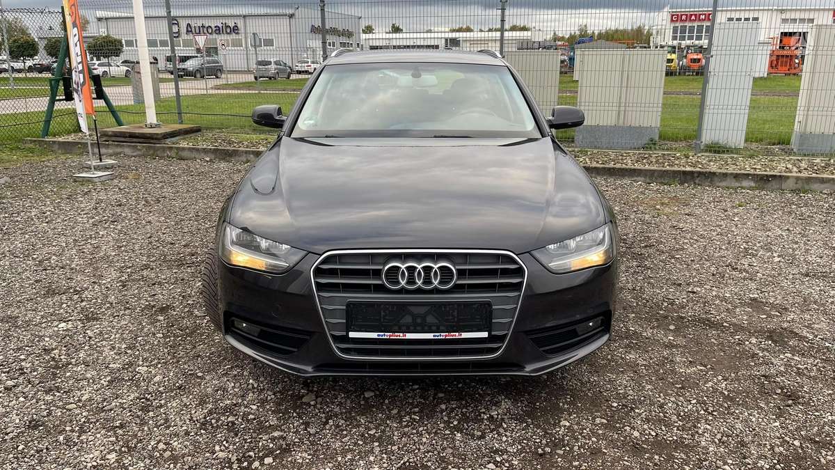 Audi A4 2013 — photo 13