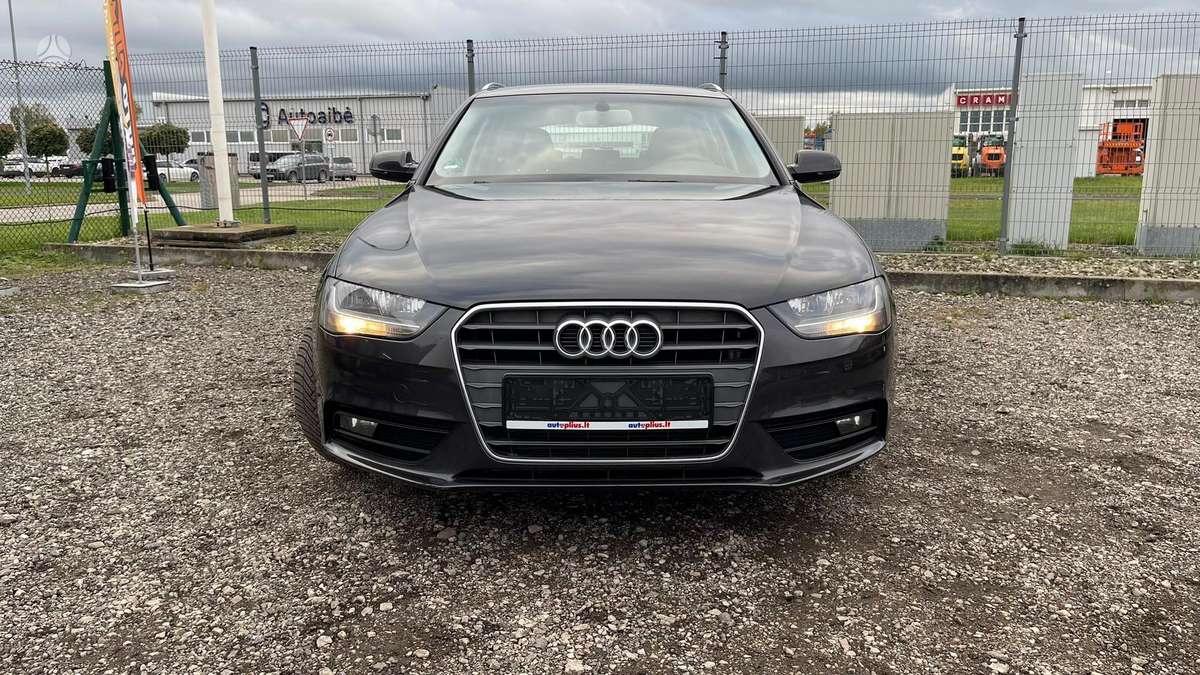 Audi A4 2013 — photo 6