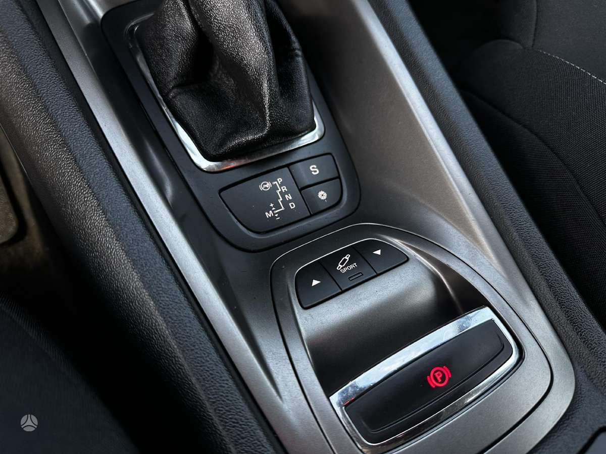 Citroen C5 2010 — photo 10