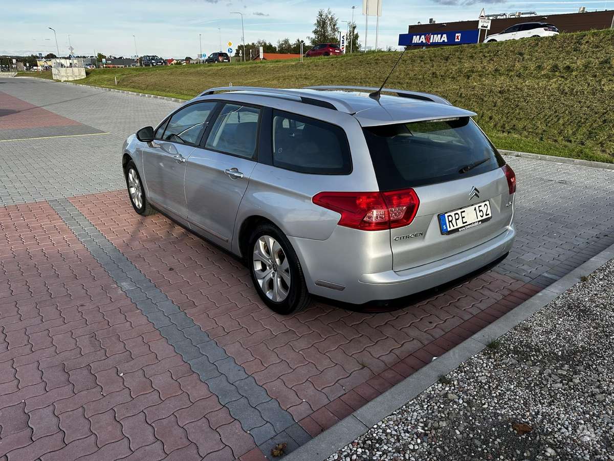 Citroen C5 2010 — engine 1997 cm³, 136 HP (100kW)