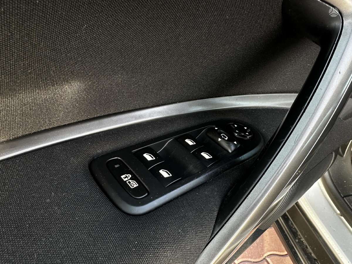 Citroen C5 2010 — photo 5