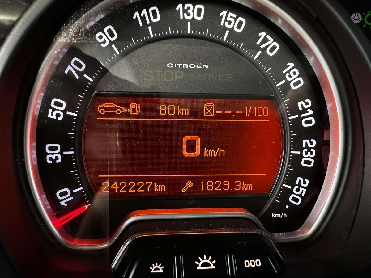 Citroen C5 2010 — photo 8