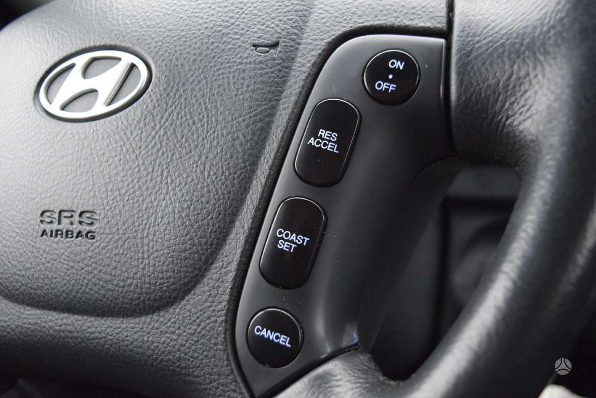 Hyundai Santa 2009 — photo 17