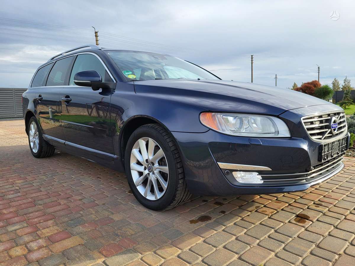 Volvo V70 2014 — салон