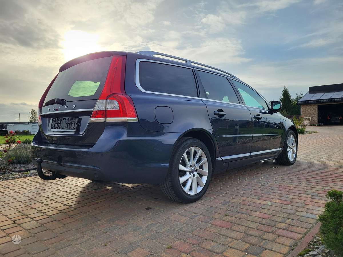 Volvo V70 2014 — двигун 1984 cm³, 163 HP (120kW)
