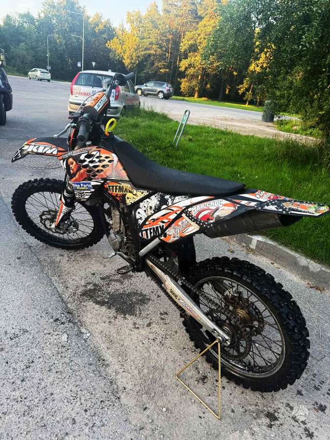 KTM SX 2011 — rear view
