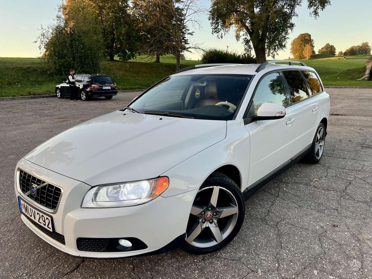 Volvo V70 2009 — vehicle for AFU Ukraine