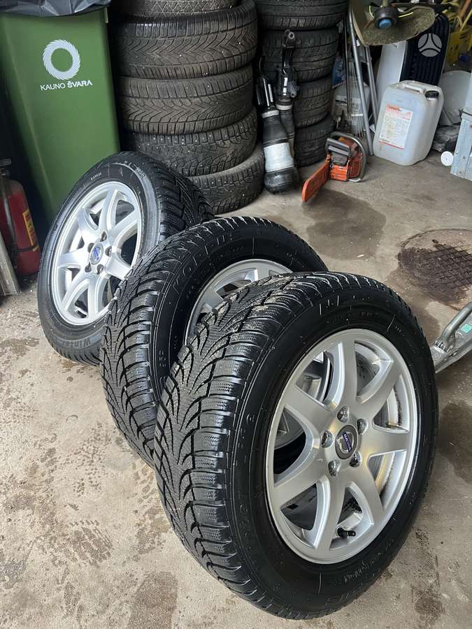 Volvo V70 2009 — photo 16