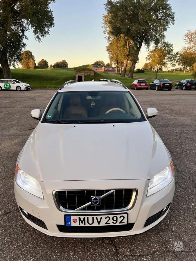 Volvo V70 2009 — photo 5