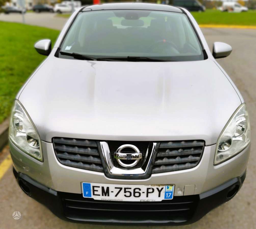 Nissan Qashqai 2008 — rear view