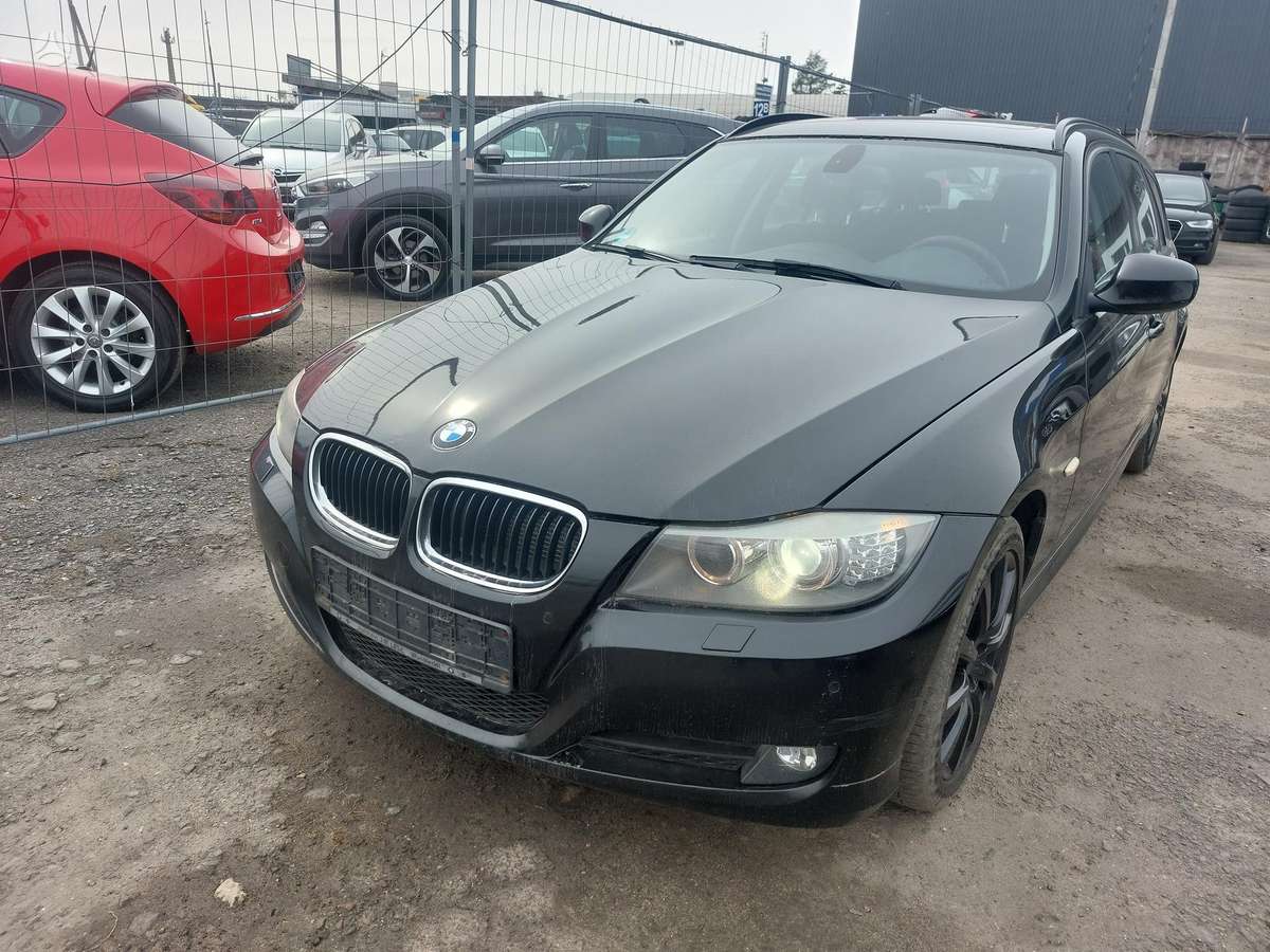 BMW 320, 2011
