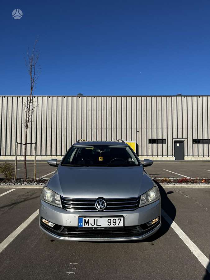Volkswagen Passat 2012 — photo 8