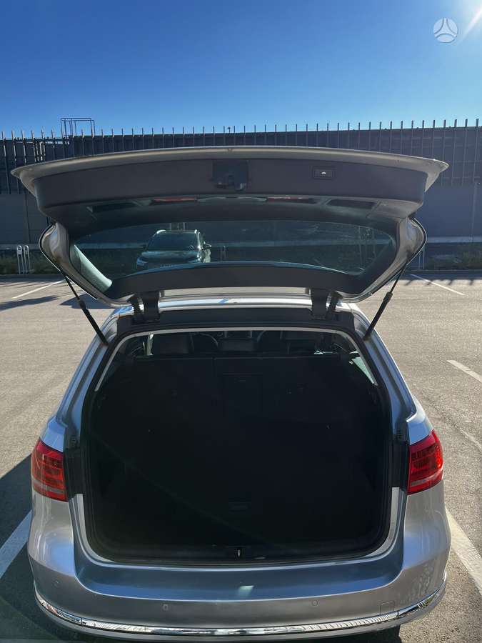 Volkswagen Passat 2012 — photo 9