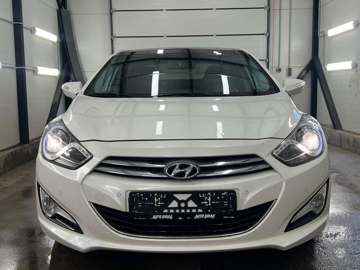 Hyundai i40, 2012