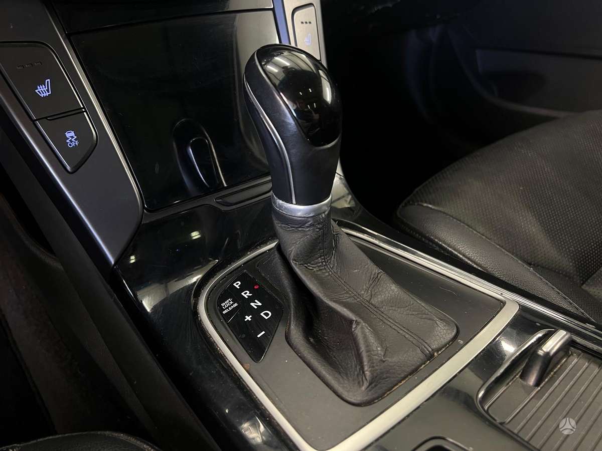 Hyundai i40 2012 — photo 16