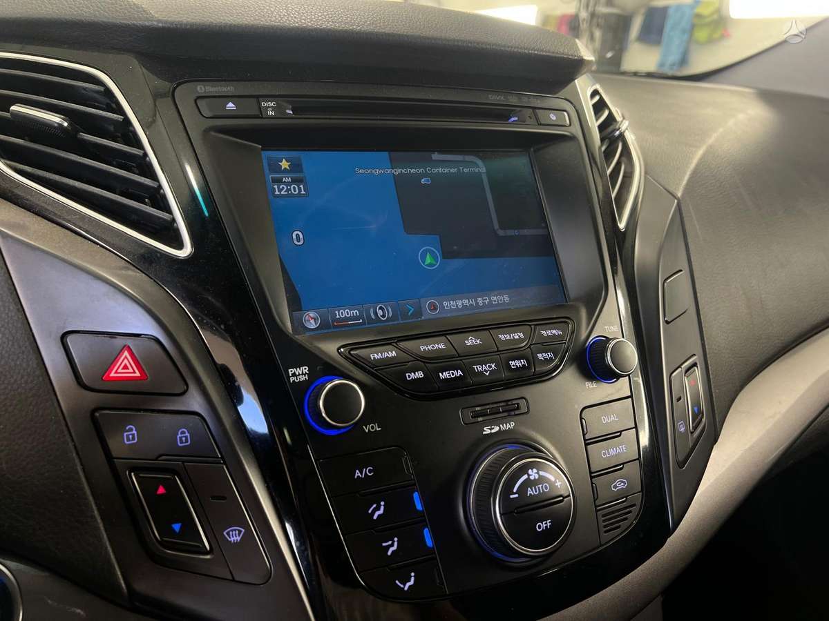 Hyundai i40 2012 — photo 17