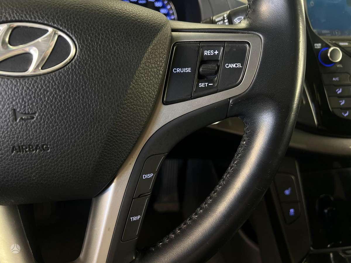Hyundai i40 2012 — photo 19
