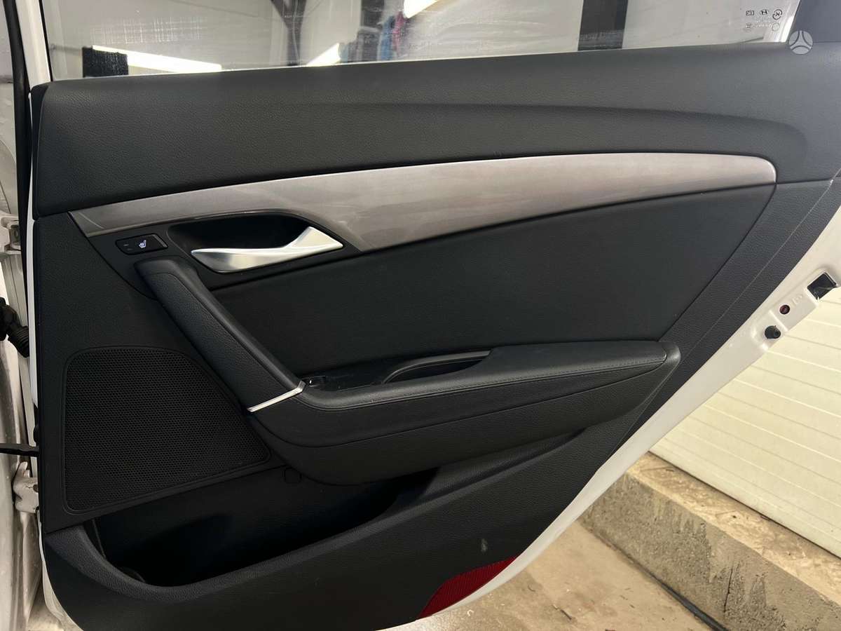 Hyundai i40 2012 — photo 24