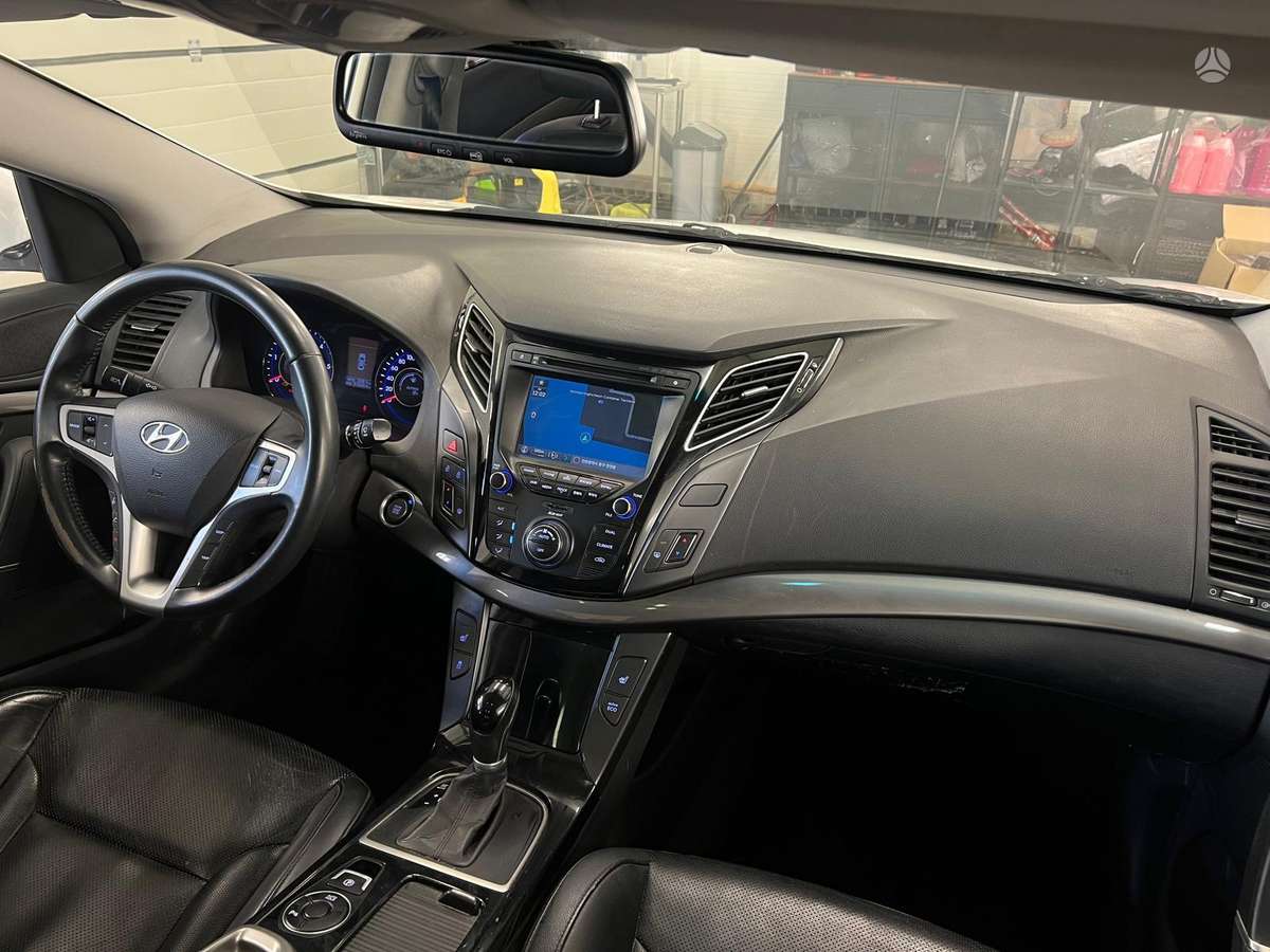 Hyundai i40 2012 — photo 26