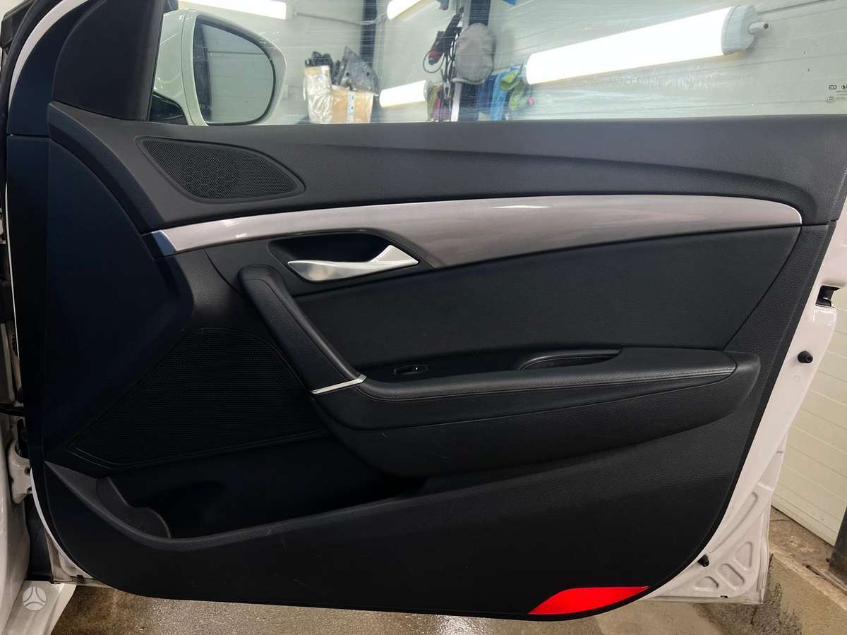 Hyundai i40 2012 — photo 27