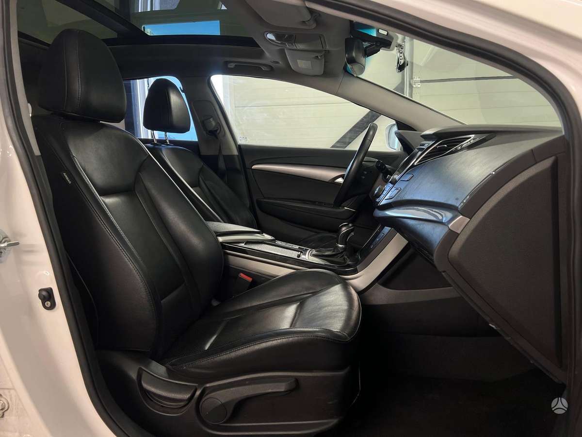 Hyundai i40 2012 — photo 28