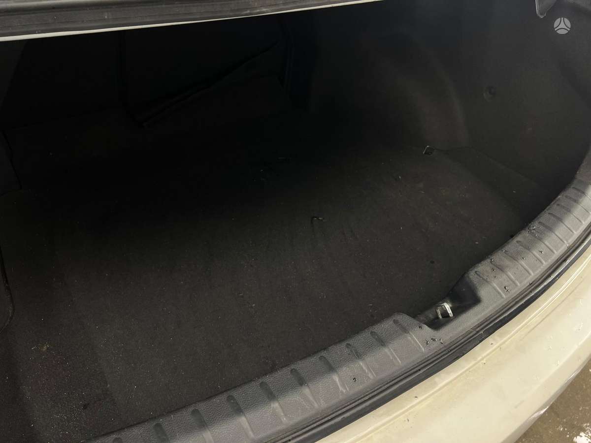 Hyundai i40 2012 — photo 29