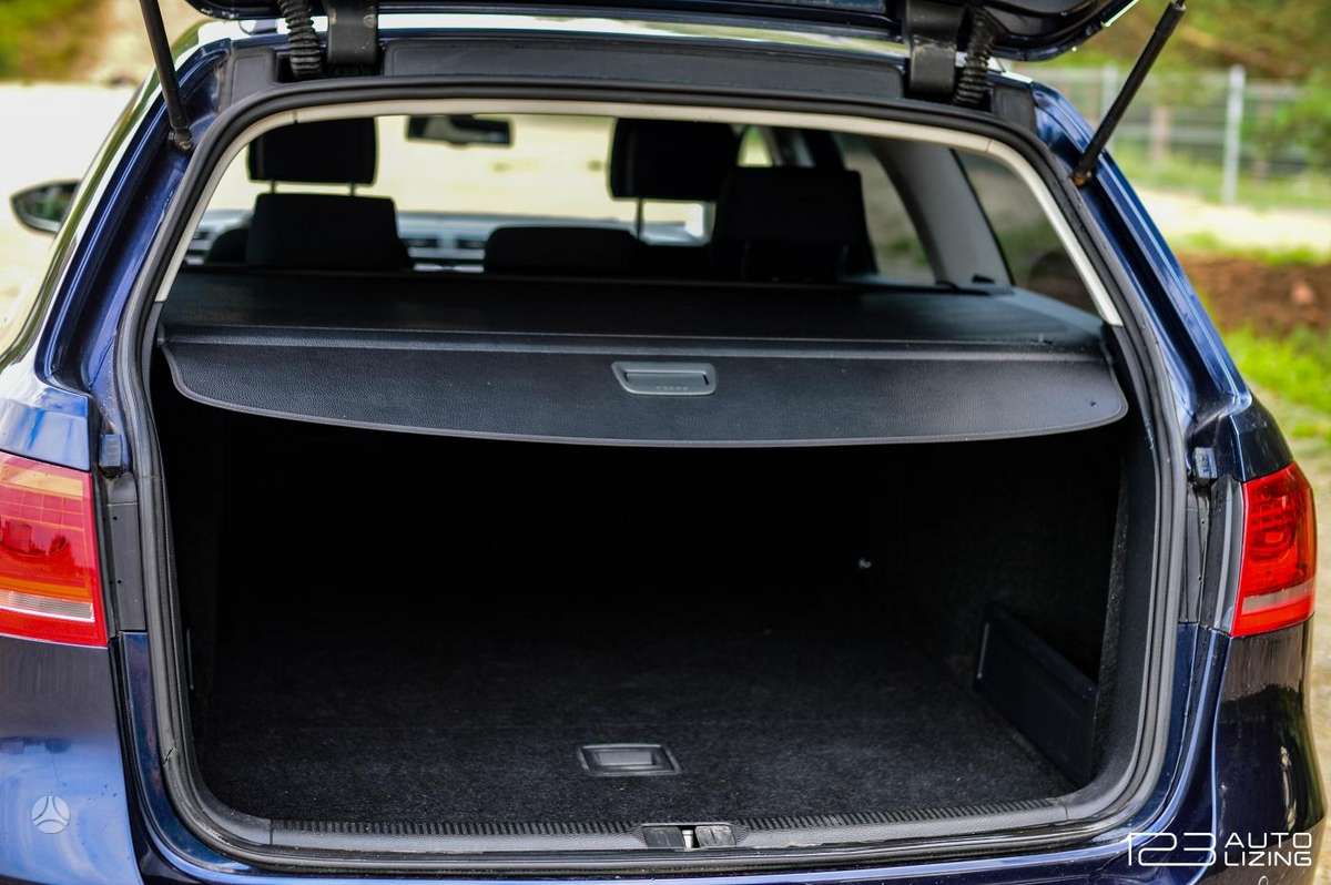 Volkswagen Passat 2011 — photo 7