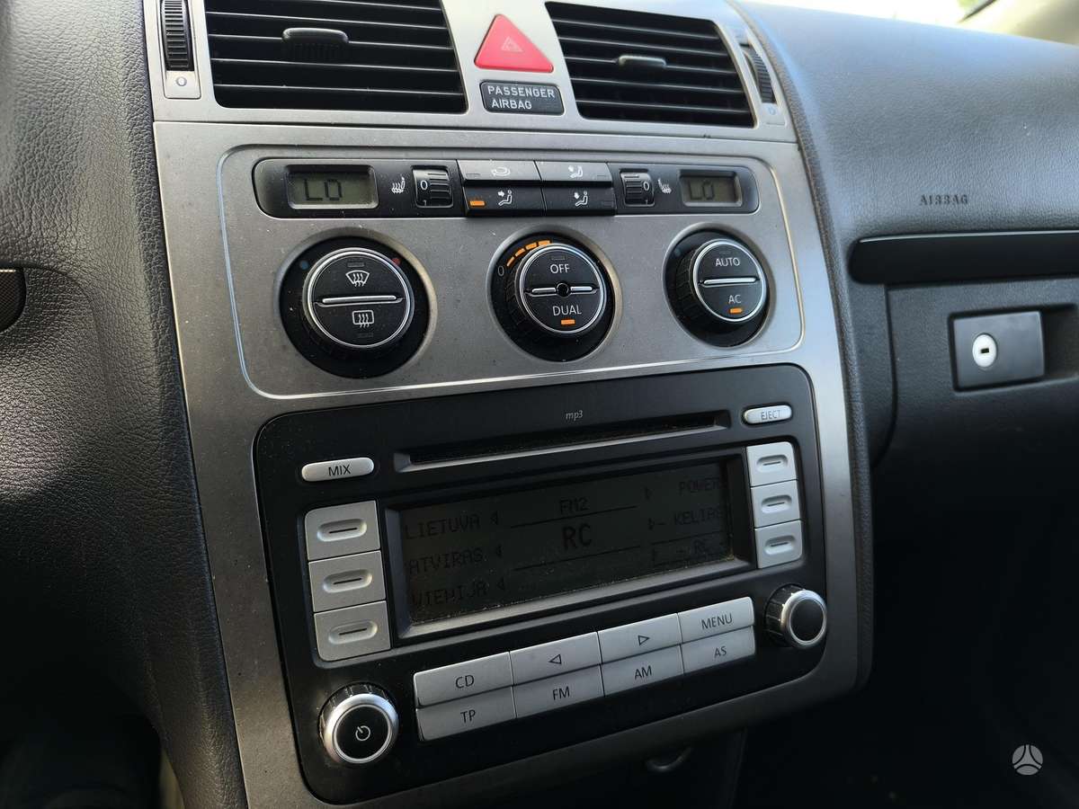 Volkswagen Touran 2007 — photo 13