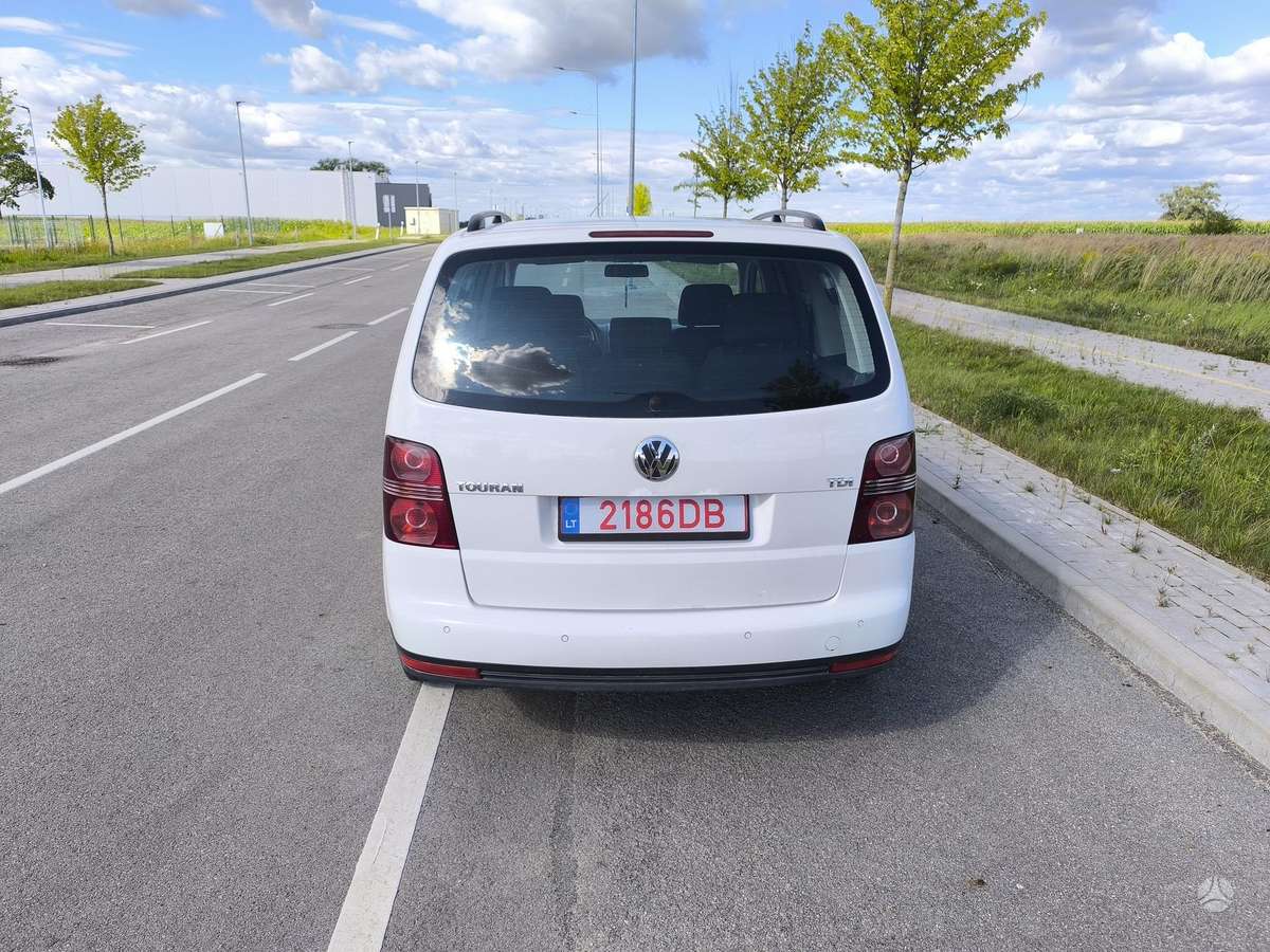 Volkswagen Touran 2007 — photo 6