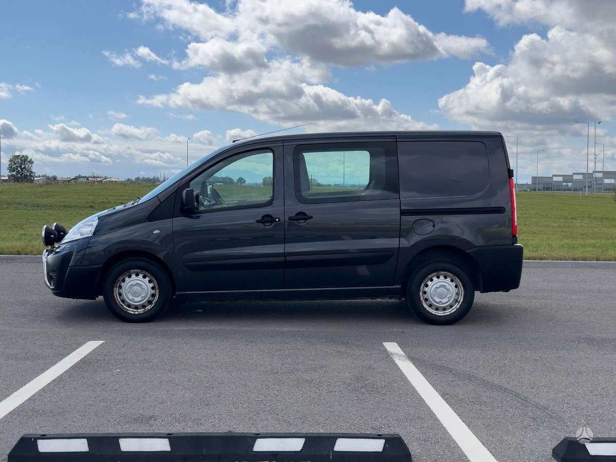 Toyota Proace 2014 — вигляд ззаду