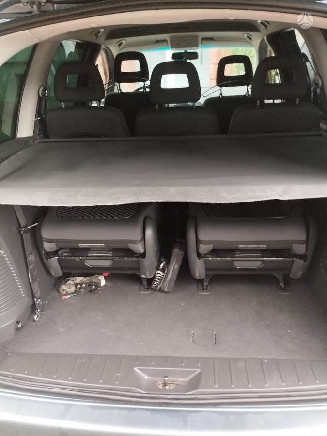 Volkswagen Sharan 2009 — photo 10