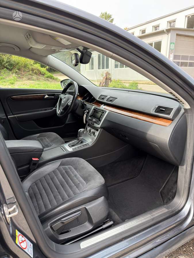 Volkswagen Passat 2013 — photo 18