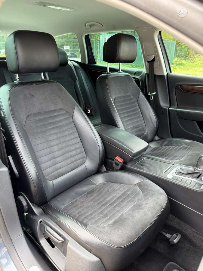 Volkswagen Passat 2013 — photo 19