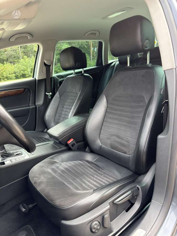 Volkswagen Passat 2013 — photo 20
