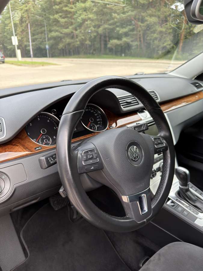 Volkswagen Passat 2013 — photo 22