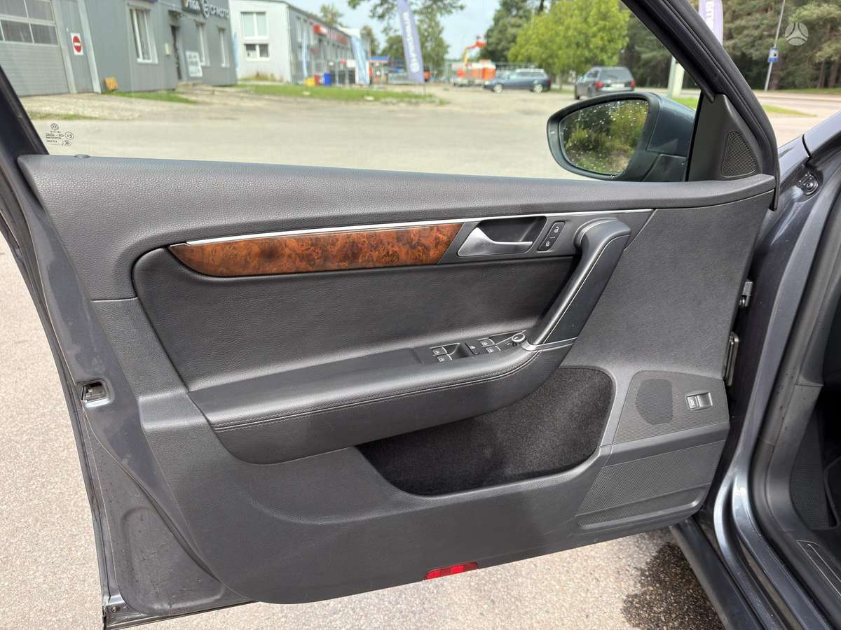 Volkswagen Passat 2013 — photo 23