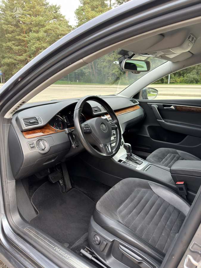Volkswagen Passat 2013 — photo 24