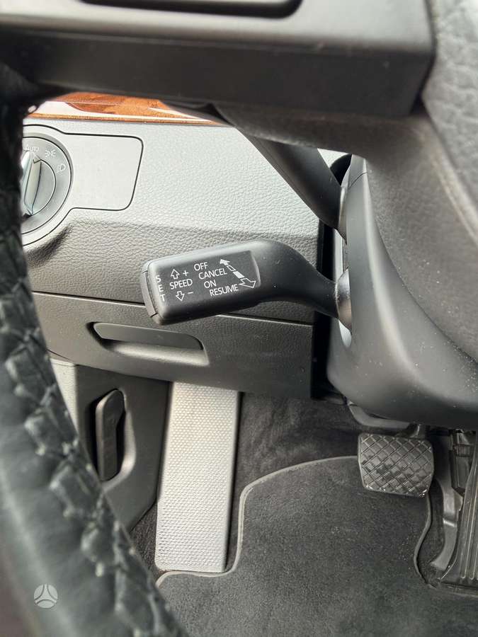 Volkswagen Passat 2013 — photo 30