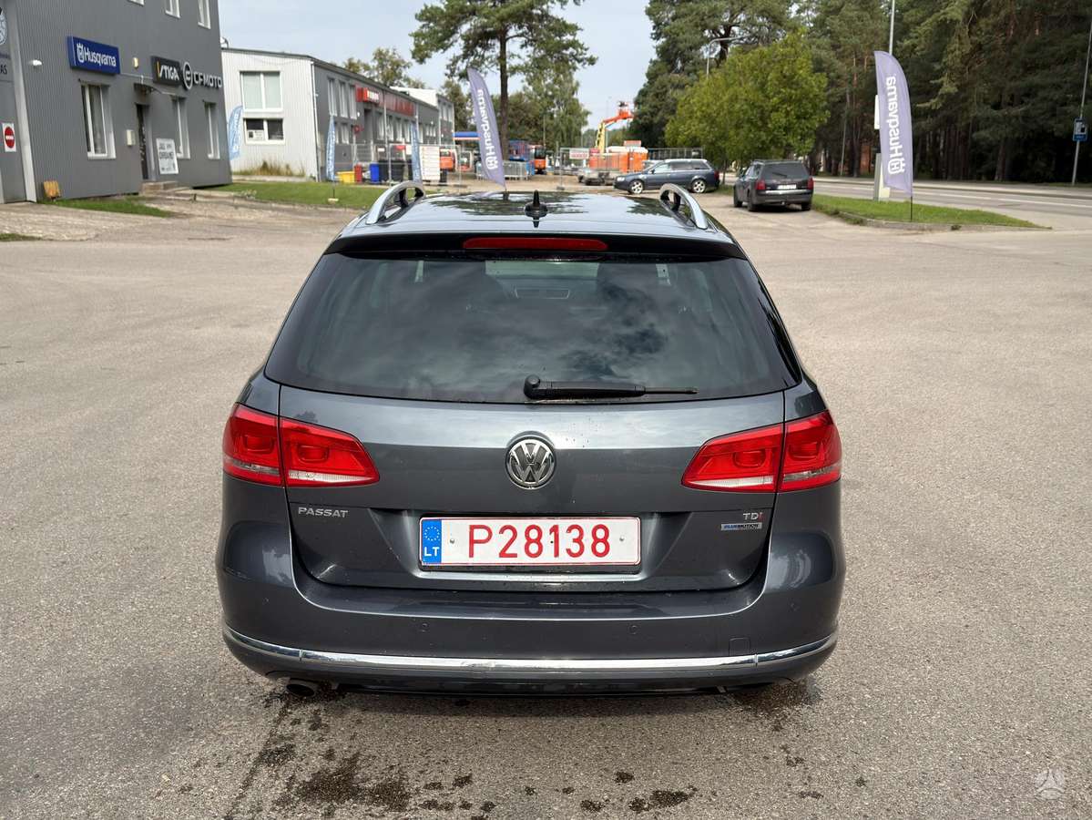 Volkswagen Passat 2013 — photo 8