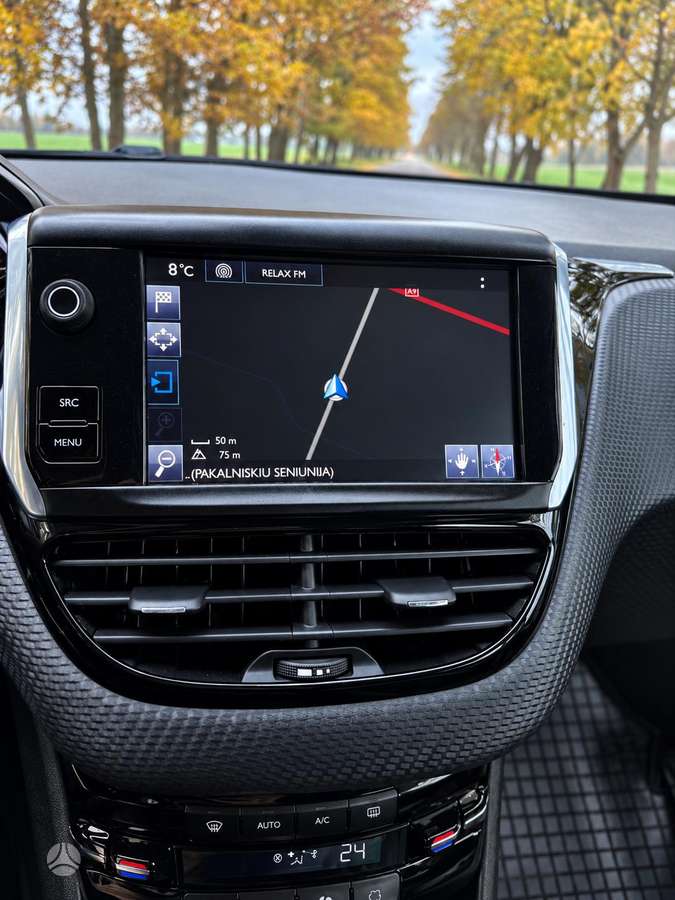 Peugeot 2008 2015 — photo 14