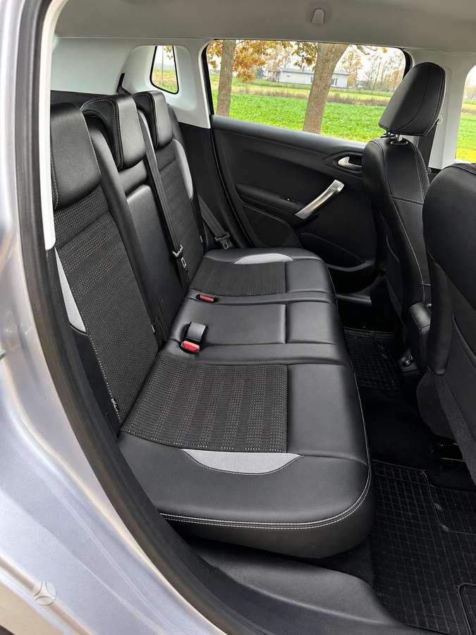 Peugeot 2008 2015 — photo 17