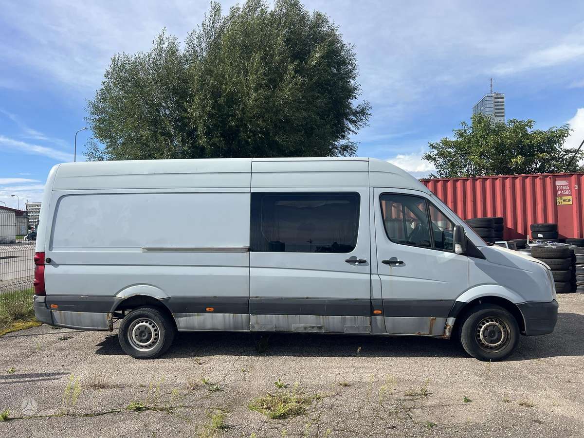 Volkswagen Crafter 2007 — engine 2461 cm³, 136 HP (100kW)