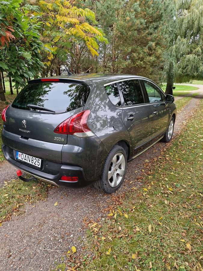 Peugeot 3008 2015 — салон