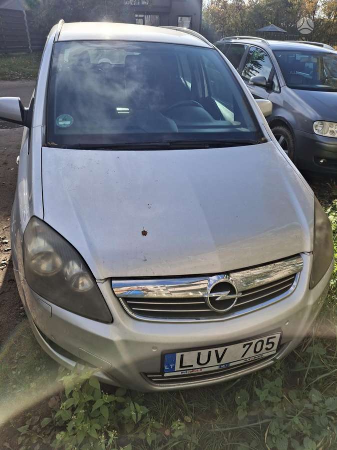 Opel Zafira 2009 — photo 5