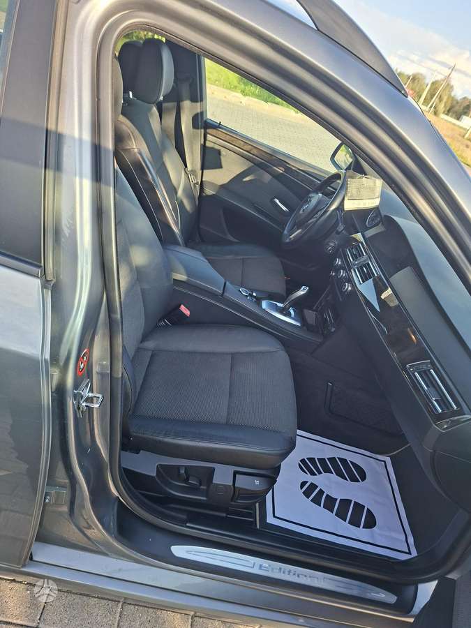 BMW 520 2009 — photo 11