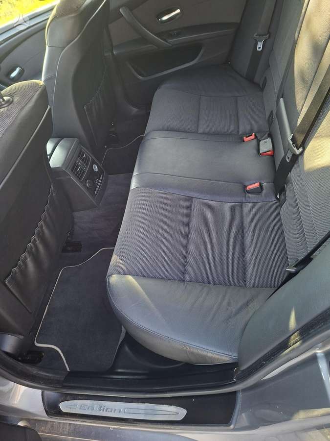BMW 520 2009 — photo 7