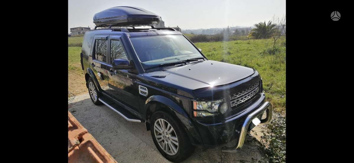 Land Rover 2010 — rear view