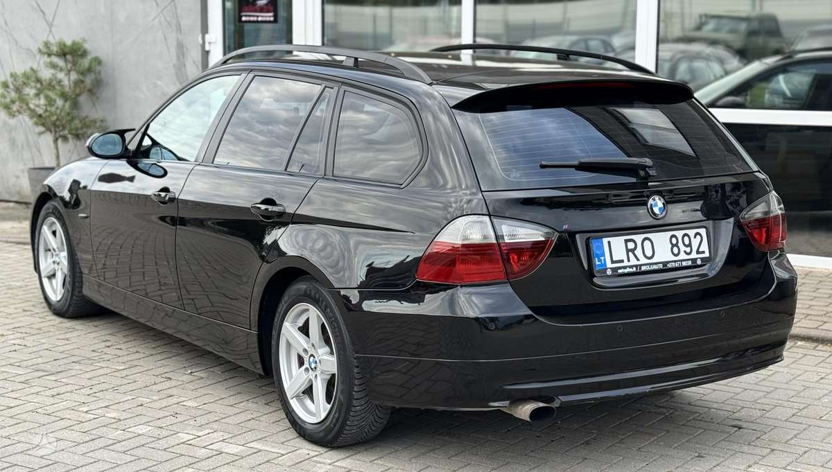 BMW 320 2006 — photo 10