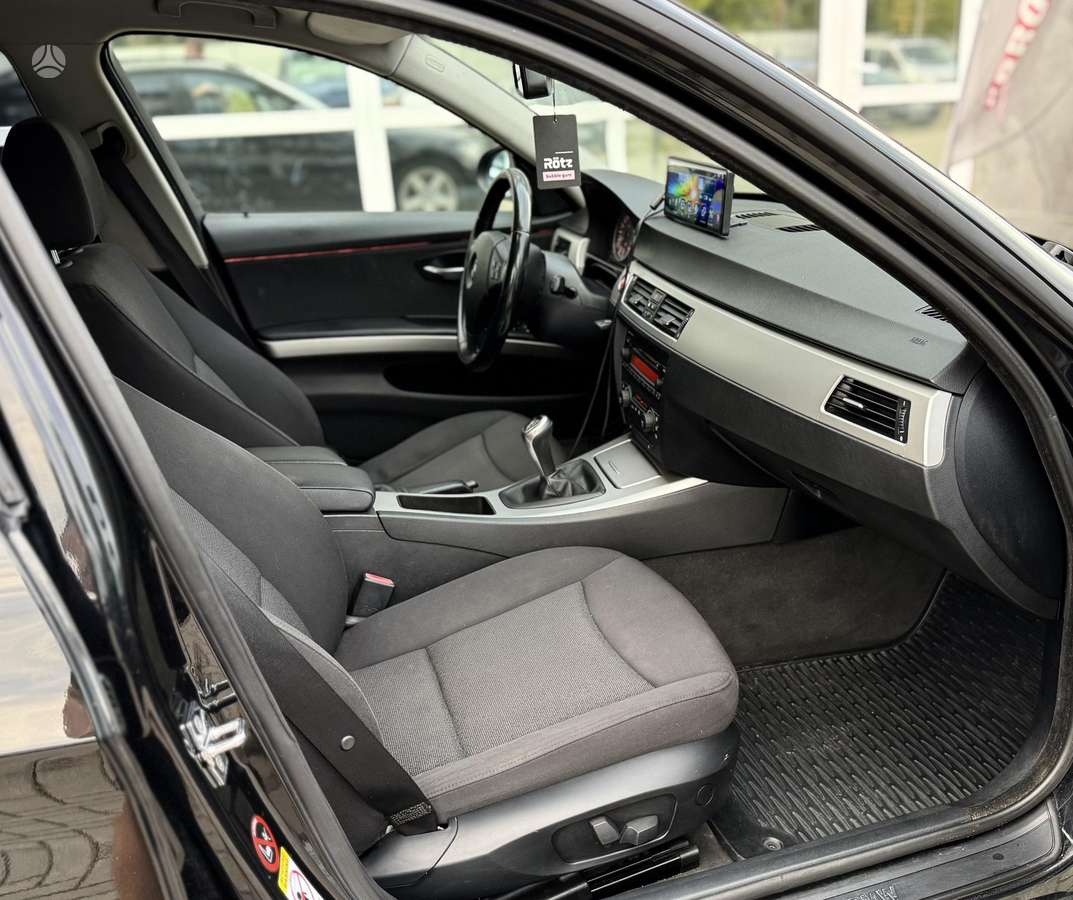 BMW 320 2006 — photo 16