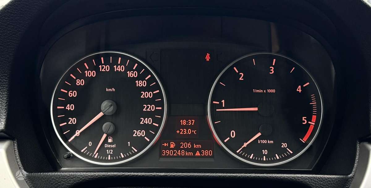 BMW 320 2006 — photo 18